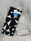 hand towel 2pk (black white shapes)