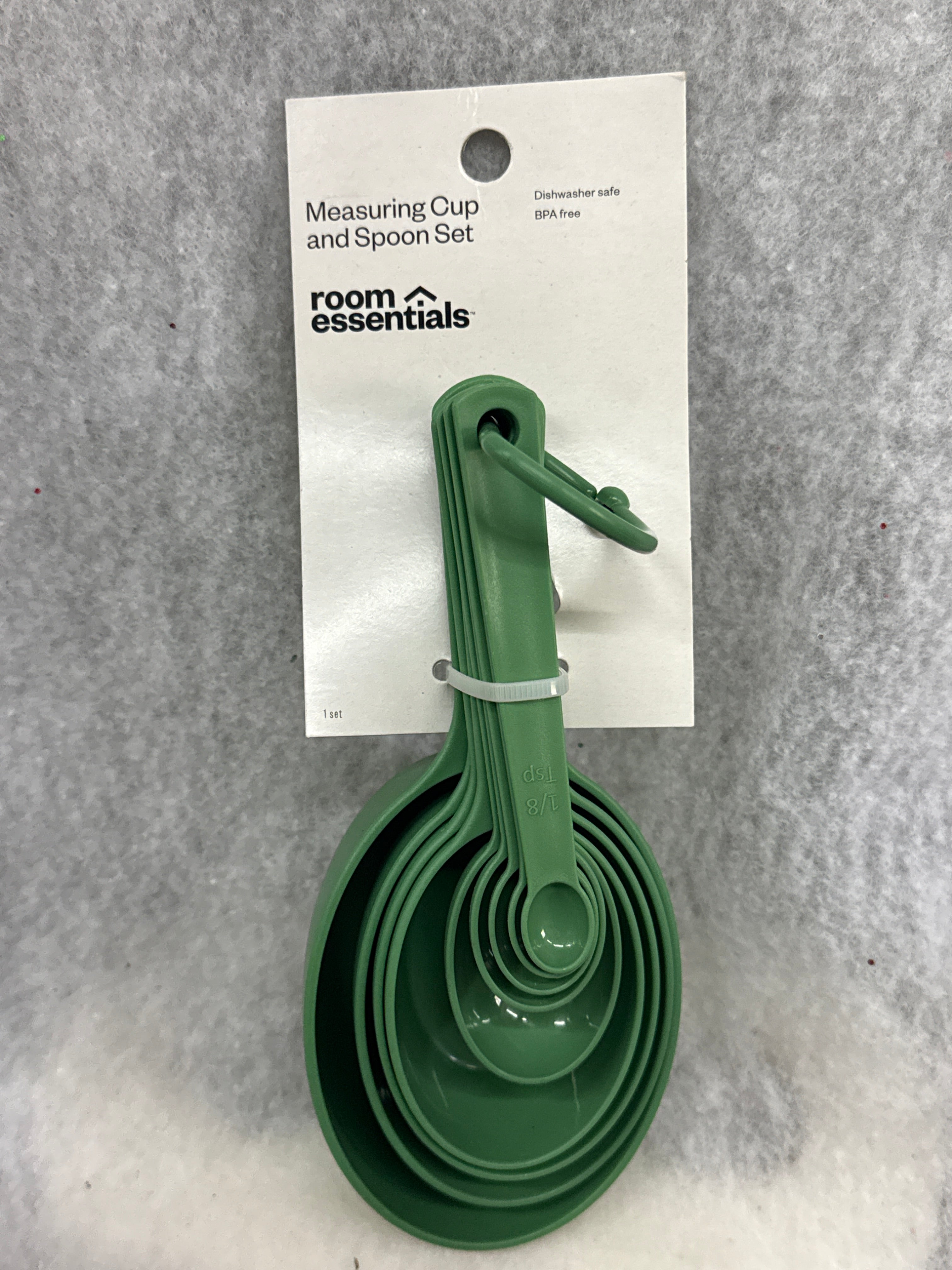 Room Essentials 9-Piece Measuring Cup and Spoon Set - Green