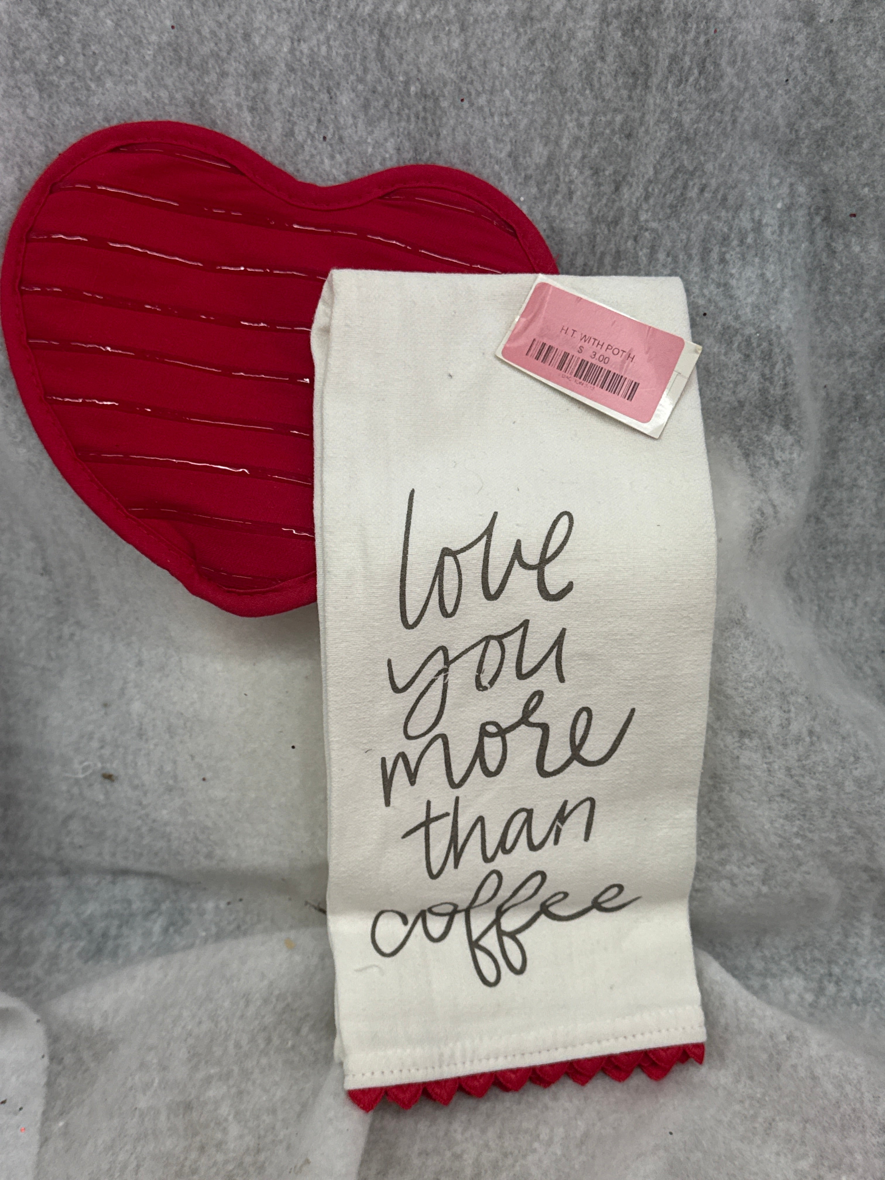hand towel 2pk (red love you more)