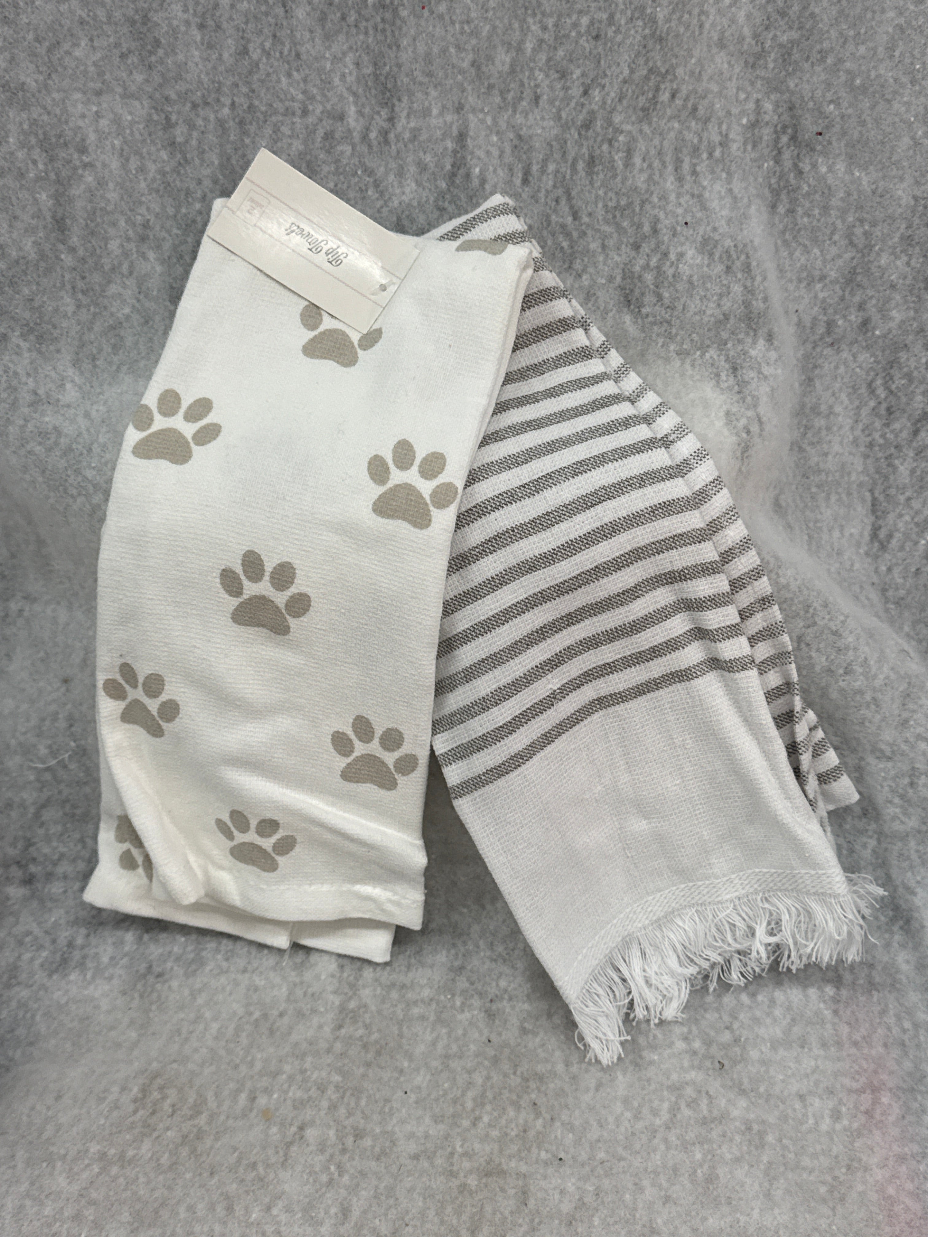 hand towels 2 pk (paws)