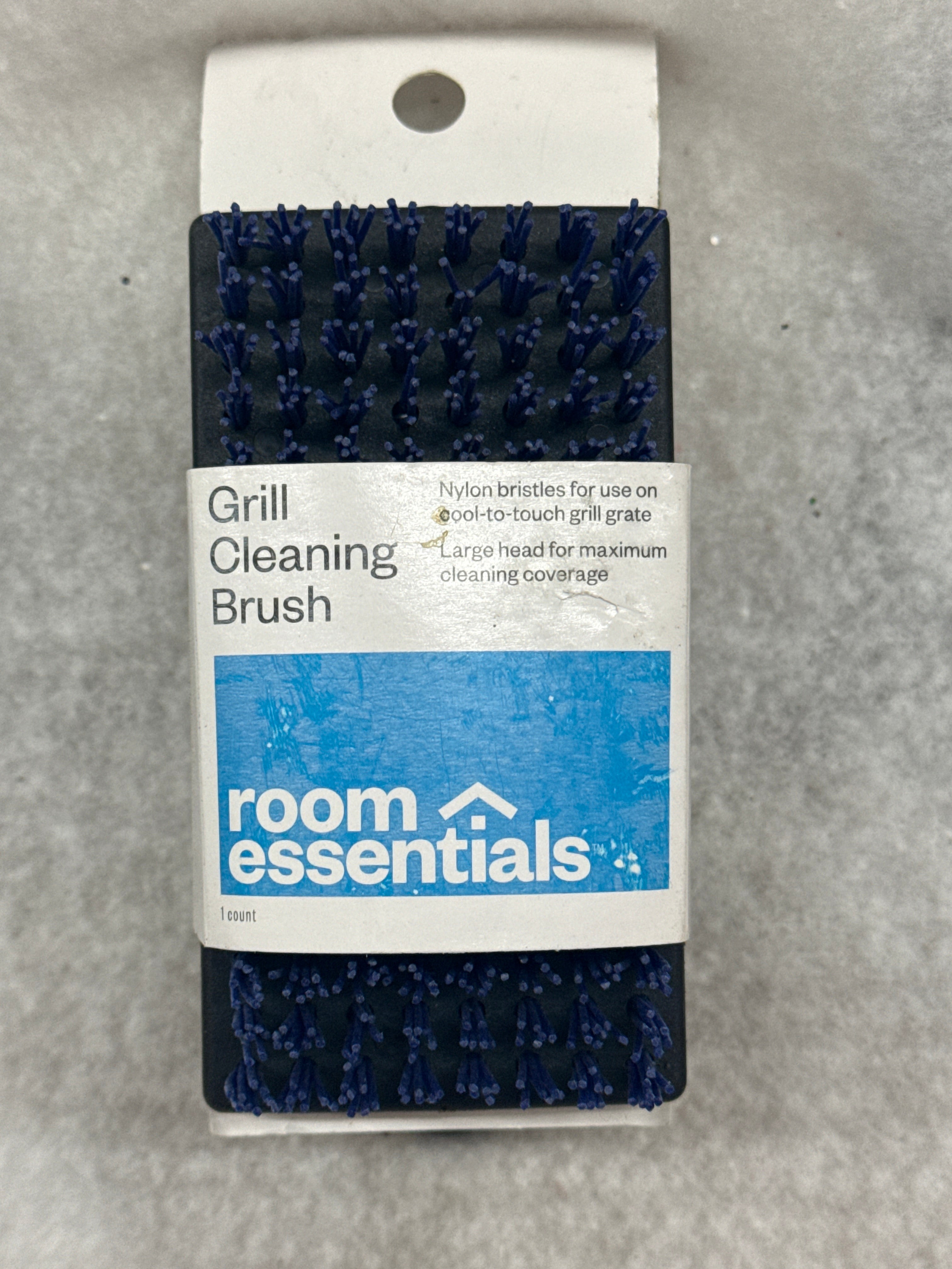 Room Essentials Hand Held Nylon Grill Cleaning Brush (Short Handled)