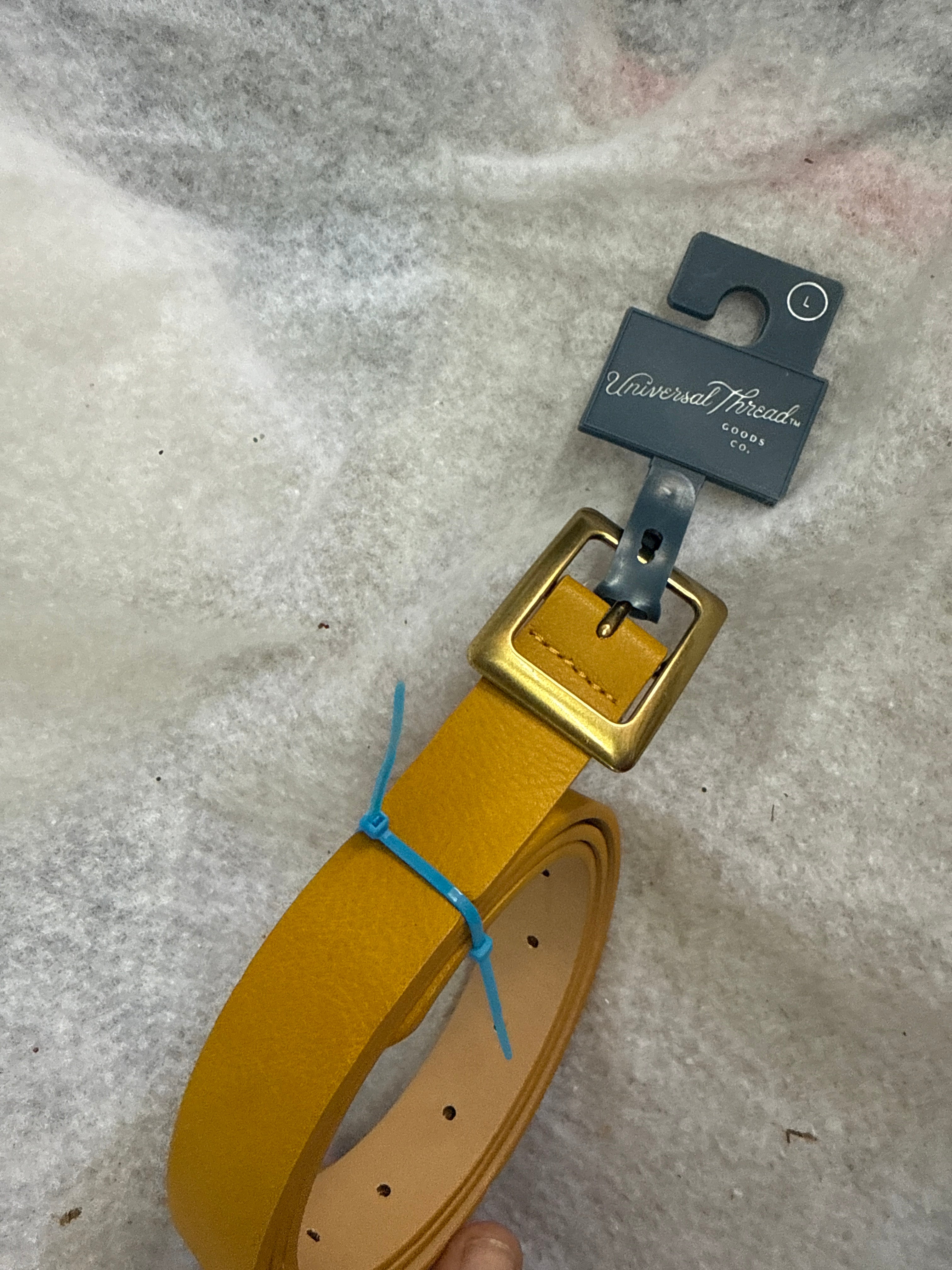 Universal Thread Women's Square Buckle Belt - Yellow